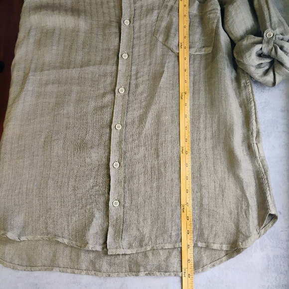 CP Shades Button Down Shirt Womens Medium Green 100% Linen Minimalist Neutral - Picture 8 of 10